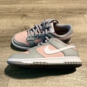 Nike Women's Athletic Shoes in Pink and Gray